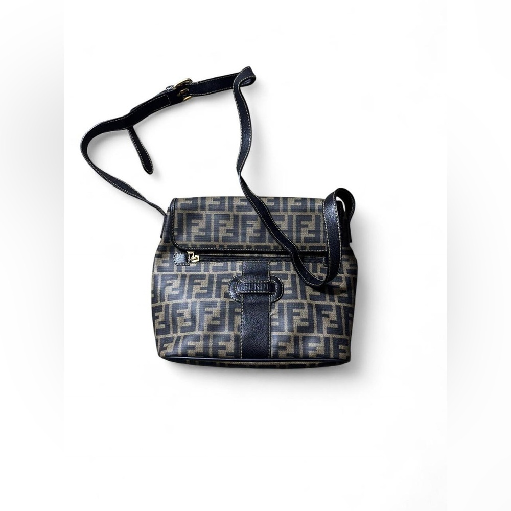 ᧔𐓪᧓ RARE Vintage Fendi Shoulder Bag